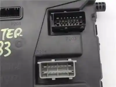 Second-hand car spare part fuse box unit for renault master iii autobús (jv) 2.3 dci 125 fwd (jv0c jv0d jv0h jv0g jv0j) oem iam references 284b13324r  