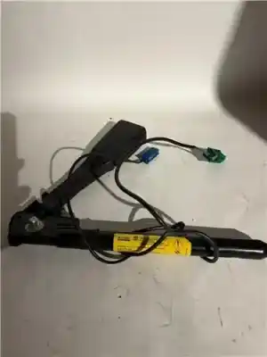 Recambio de automóvil de segunda mano de ANCLAJE CINTURON DELANTERO DERECHO para OPEL ASTRA H BERLINA (2004->)  referencias OEM IAM   