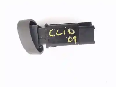 Pièce détachée automobile d'occasion bouton interrupteur pour renault clio ii fase i (b/cb0) (1998->) 1.9 d (b/cb0e) références oem iam 8200634256  