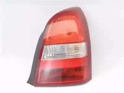 Recambio de automóvil de segunda mano de PILOTO TRASERO DERECHO para NISSAN PRIMERA BERLINA (P12) 1.6 CAT referencias OEM IAM 89025237  
