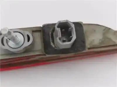 Peça sobressalente para automóvel em segunda mão farolim de travão central por mazda 5 2.0 referências oem iam c23551580  d46151580