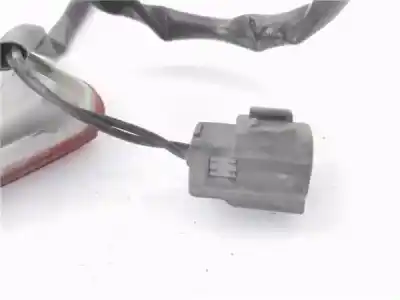 Peça sobressalente para automóvel em segunda mão farolim nevoeiro traseiro direito por mazda 5 2.0 referências oem iam cc2951650  