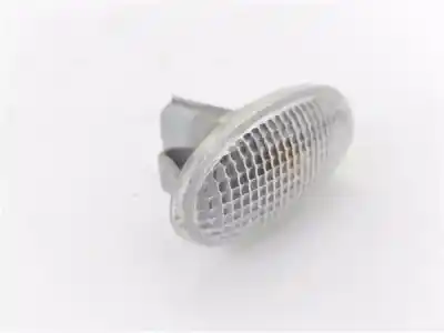 Peça sobressalente para automóvel em segunda mão farolim do lado direito por mazda 5 2.0 referências oem iam p2829  e13010635