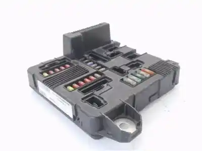 Pezzo di ricambio per auto di seconda mano SCATOLA RELÈ/FUSIBILI per RENAULT SCENIC II (JM) 1.9 dCi (JM15) Riferimenti OEM IAM 8200306032B  