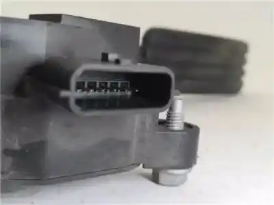 Second-hand car spare part accelerator pedal for renault scenic iii (jz) 1.5 dynamique oem iam references 180020024r  180024289r Second-hand car spare part accelerator pedal for renault scenic iii (jz) 1.5 dynamique oem iam references 180020024r  180024289r