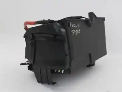 Автозапчасти б/у крышка аккумулятора за FORD FOCUS BERLINA (CEW) 1.5 Business ссылки OEM IAM AM5110723AF  