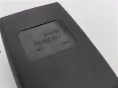 Автозапчасти б/у крюк для ремня передний правый за mini mini (r56) 1.6 16v cat ссылки oem iam 610183700e  610182300c