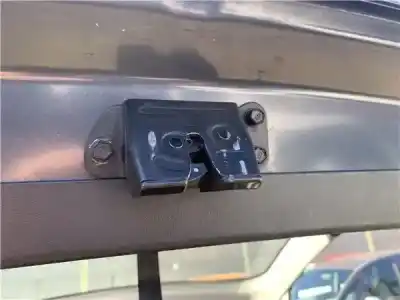 Автозапчасти б/у замок багажника/ворот за KIA CEED (ED) 2.0 Emotion ссылки OEM IAM 812301H000  