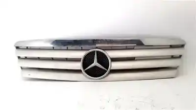 Pezzo di ricambio per auto di seconda mano GRIGLIA ANTERIORE per MERCEDES-BENZ CLASE A (W168) 1.7 CDI DIESEL Riferimenti OEM IAM 1688800083  