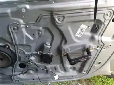 Pezzo di ricambio per auto di seconda mano ALZACRISTALLI ANTERIORE DESTRO per NISSAN PRIMERA HATCHBACK (P12) 1.6 Riferimenti OEM IAM 80770BA20C  