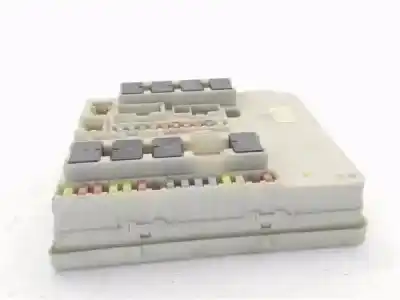 Second-hand car spare part fuse box unit for renault clio iii 1.5 dci diesel cat oem iam references 674660  