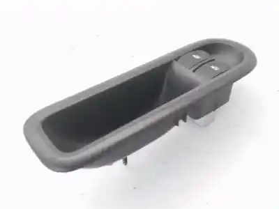 Second-hand car spare part Left Front Power Window Switch for RENAULT CLIO III 1.5 dCi Diesel CAT OEM IAM references 8200356513  
