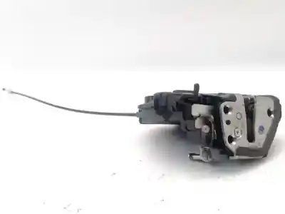 Peça sobressalente para automóvel em segunda mão Motor De Fechadura Central Traseiro Direito por TOYOTA AURIS (E15) 2.0 D-4D Referências OEM IAM 6905042020  A046693