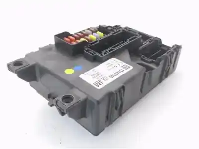 Peça sobressalente para automóvel em segunda mão CAIXA DE FUSÍVEIS E RELÉS por OPEL CORSA D (S07) 1.2 (L08 L68) Referências OEM IAM 13142240  