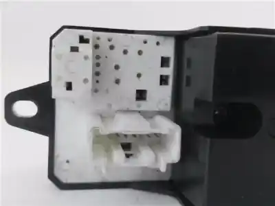 Peça sobressalente para automóvel em segunda mão botão / interruptor elevador vidro dianteiro esquerdo por mazda cx-7 (er) 2.2 mzr-cd awd (er10a) referências oem iam eh6266350  