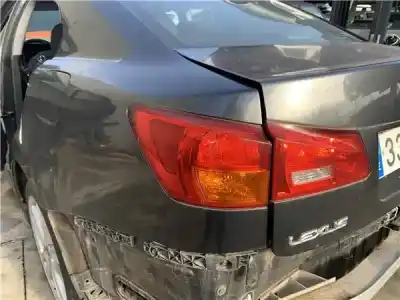 Second-hand car spare part left tailgate light for lexus is ii (_xe2_) 220 d (ale20) oem iam references 8156153161  8156153162