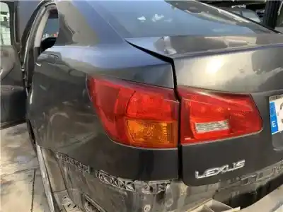 Second-hand car spare part left tailgate light for lexus is ii (_xe2_) 220 d (ale20) oem iam references 8156153161  8156153162