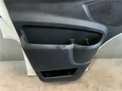 Tweedehands auto-onderdeel LINKER VOORDEUR voor IVECO DAILY CAJA CERRADA (2006 =>) 2.3 Diesel OEM IAM-referenties 99460119  