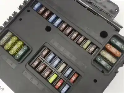 Second-hand car spare part fuse box unit for smart for two 0.7 oem iam references 0011868v011  5wk45090