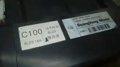 Second-hand car spare part heating / air conditioning control panel for ssangyong actyon 200 xdi 4wd limited oem iam references 6870009020  6l23164