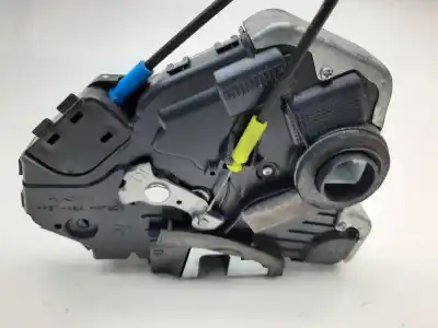 Second-hand car spare part front right door lock for lexus is200 (ds2/is2) 220d oem iam references r4812417  