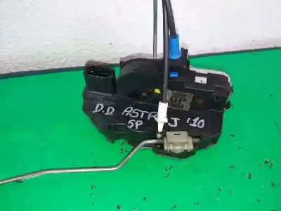 Second-hand car spare part front right door lock for opel astra j lim. enjoy oem iam references 3023880