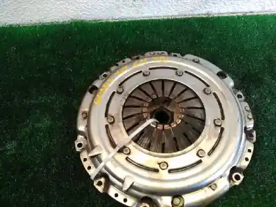 İkinci el araba yedek parçası DEBRIYAJ KITI için VOLKSWAGEN GOLF V BERLINA (1K1)  OEM IAM referansları 043082000742  