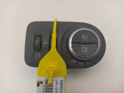 Pezzo di ricambio per auto di seconda mano controllo della luce per opel corsa d selective riferimenti oem iam 13310331  