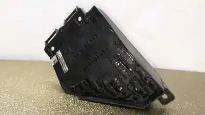 Second-hand car spare part FUSE BOX UNIT for LAND ROVER FREELANDER (LN)  OEM IAM references YQE000380  YQE000380R