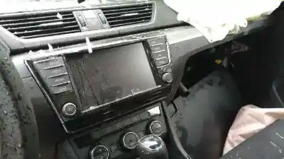 Second-hand car spare part multifunction display for skoda superb combi (3v5) active oem iam references 3v0919606