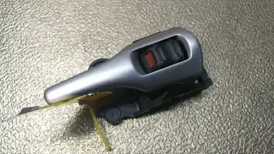 Автозапчастина б/у ліва передня внутрішня ручка для toyota auris active посилання на oem iam 62318a1  
