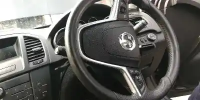 Second-hand car spare part steering wheel for opel insignia a sedán (g09) 2.0 cdti (69) oem iam references 13330716