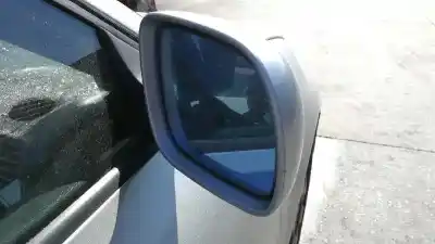Автозапчасти б/у задний вид справа за audi a3 (8l) 1.9 tdi ссылки oem iam 8l18585323fz  