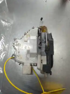 Peça sobressalente para automóvel em segunda mão fechadura da porta dianteira esquerda por seat leon (1p1) reference copa referências oem iam 1p1837015b