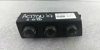 Автозапчастина б/у контроль опалення / кондиціонації для ssangyong actyon 200 xdi посилання на oem iam 687003100x  061026020