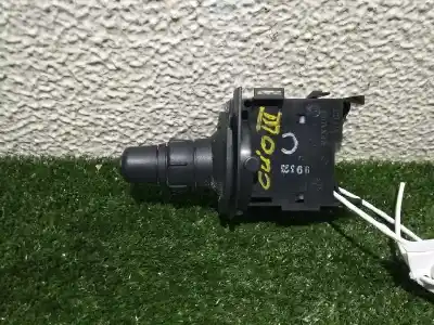 Second-hand car spare part INDICATOR SWITCH for RENAULT CLIO III  OEM IAM references 88102002456  