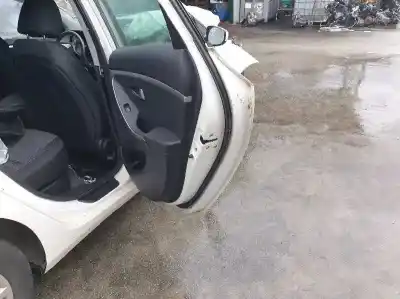 Автозапчастина б/у замок заднього правого дверя для hyundai i30 ranchera familiar (gd) 1.4 crdi посилання на oem iam 81420a6000
