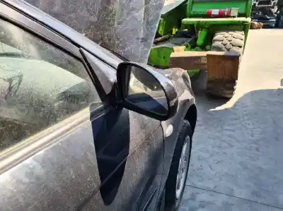 Pezzo di ricambio per auto di seconda mano retrovisore destro per kia cerato 1.5 crdi riferimenti oem iam 