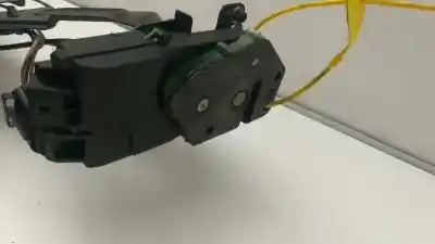 Peça sobressalente para automóvel em segunda mão fechadura da porta traseira esquerda por land rover range rover (lp) hse (165kw) referências oem iam lr011305