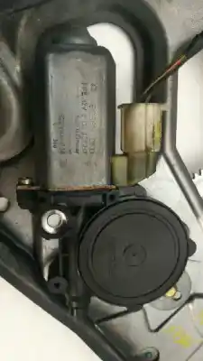 Peça sobressalente para automóvel em segunda mão elevador de vidros traseiro direito por land rover range rover (lp) hse (165kw) referências oem iam 0130821317