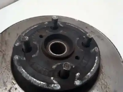 Pezzo di ricambio per auto di seconda mano snodo anteriore sinistro per toyota yaris (ncp1/nlp1/scp1) 1.4 d-4d linea luna riferimenti oem iam   