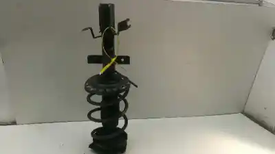 Peça sobressalente para automóvel em segunda mão AMORTECEDOR DIANTEIRO ESQUERDO por RENAULT CLIO III  Referências OEM IAM 8200676026A  03071000609A