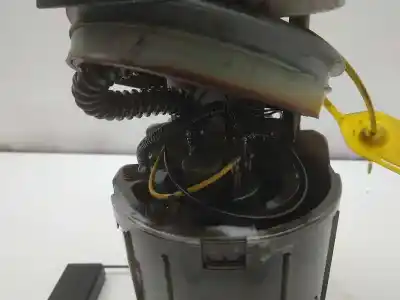 Pezzo di ricambio per auto di seconda mano POMPA DI BENZINA per VOLKSWAGEN POLO (9N1)  Riferimenti OEM IAM 6Q0919050A  