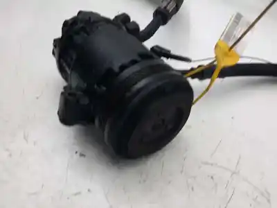 Peça sobressalente para automóvel em segunda mão COMPRESSOR DE AR CONDICIONADO A/A A/C por BMW SERIE 3 COMPACT (E46)  Referências OEM IAM 64526905643  