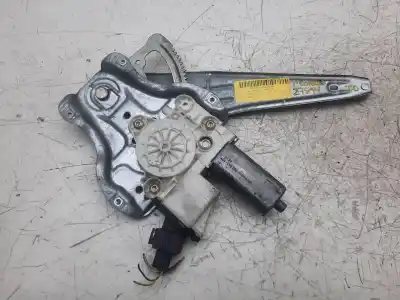 Peça sobressalente para automóvel em segunda mão elevador de vidros traseiro direito por toyota corolla (e12) 2.0 d-4d linea luna berlina referências oem iam 0130822031