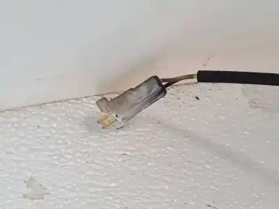 Peça sobressalente para automóvel em segunda mão amortecedor dianteiro esquerdo por toyota corolla (e12) 2.0 d-4d linea luna berlina referências oem iam 4851002201