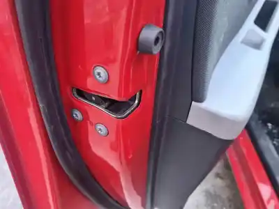 Second-hand car spare part LEFT FRONT DOOR LOCK for TOYOTA YARIS  OEM IAM references   