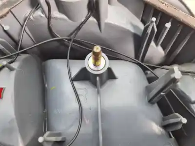 Автозапчастина б/у правий ліхтар для toyota yaris (ncp1/nlp1/scp1) 1.0 linea luna посилання на oem iam 8155052040  