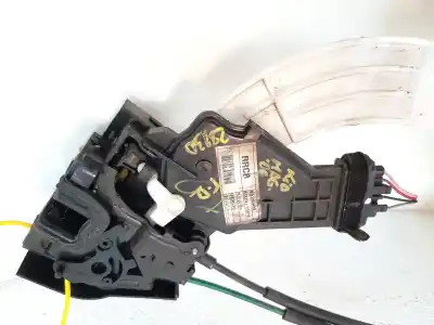 Автозапчастина б/у замок заднього правого дверя для kia magentis active посилання на oem iam 814202g010  