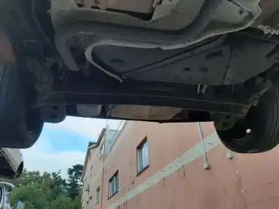 Peça sobressalente para automóvel em segunda mão charrió / suporte de eixo de trás por ford fiesta (cb1) ghia referências oem iam 1805867